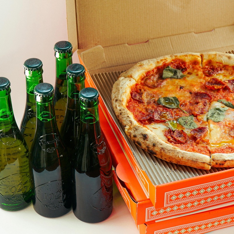 A Diavola Pizza & 6 Alhambra 1925 Beers